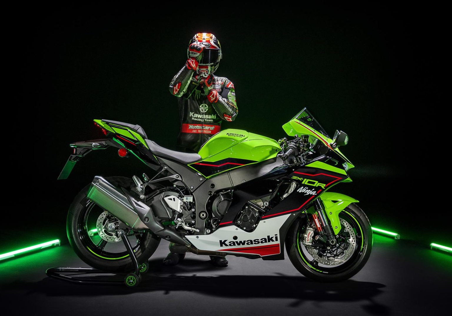 Kawasaki ZX10r First Look Review