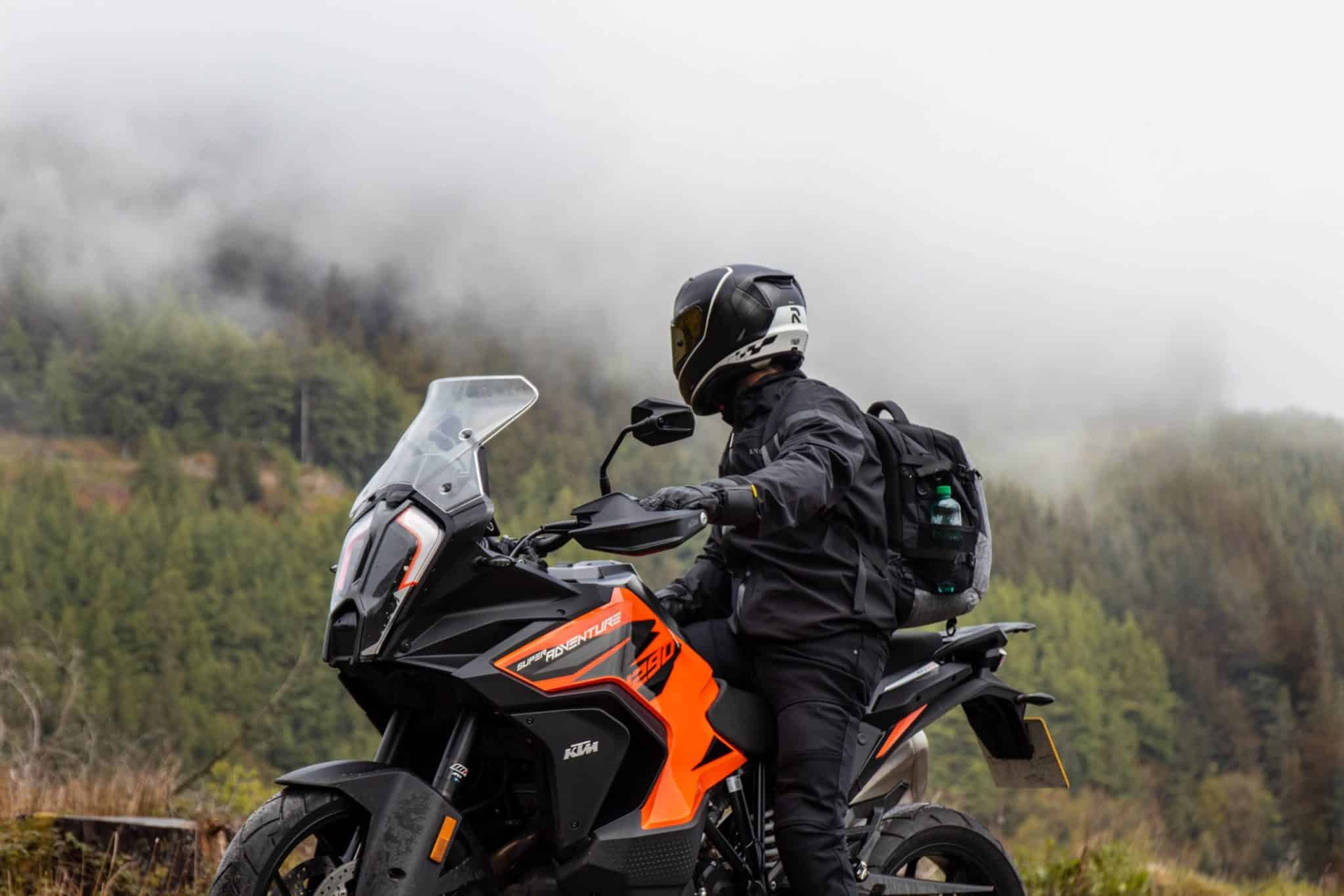 Best motorcycle wet weather best sale gear