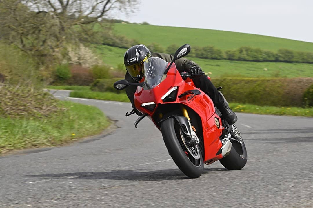 First ride on a Ducati Panigale V4s | Ducati Media Day