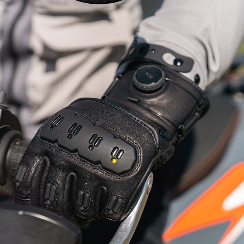 HANDSCHÜTZER/ HANDSCHUHE