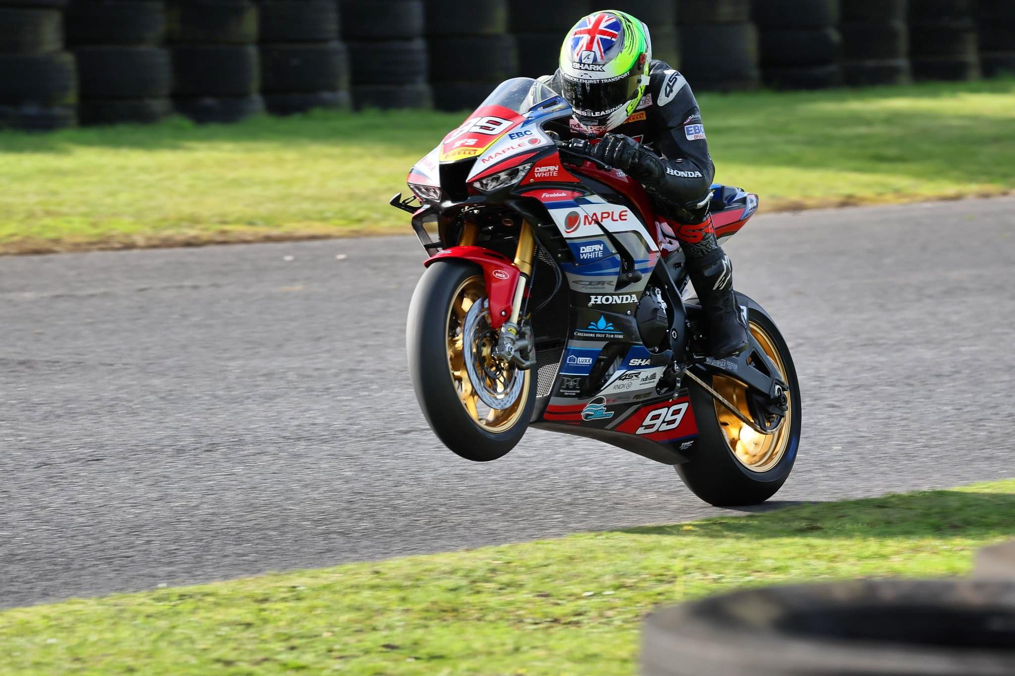Knox Sponsored Rider: Ben Luxton - Knox