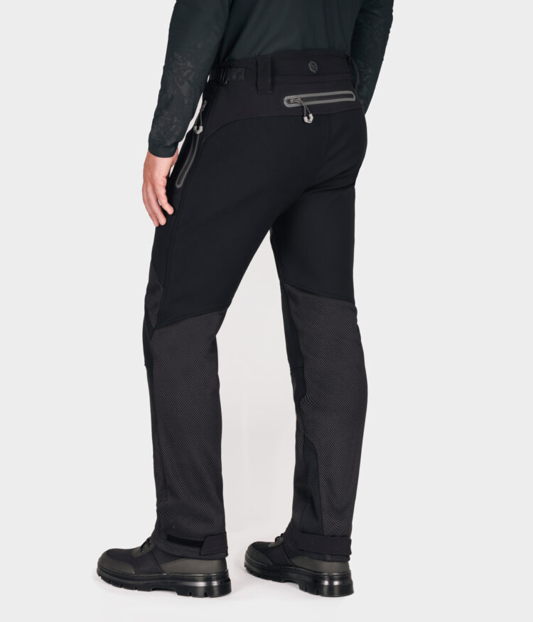 _Men's-Urbane-Pro-Move-Trouser---Black-(4)