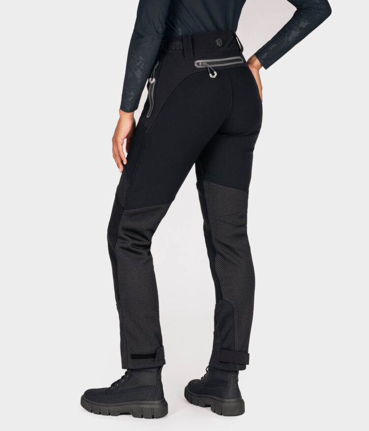 _Women's-Urbane-Pro-Move-Trouser---Black-(15)